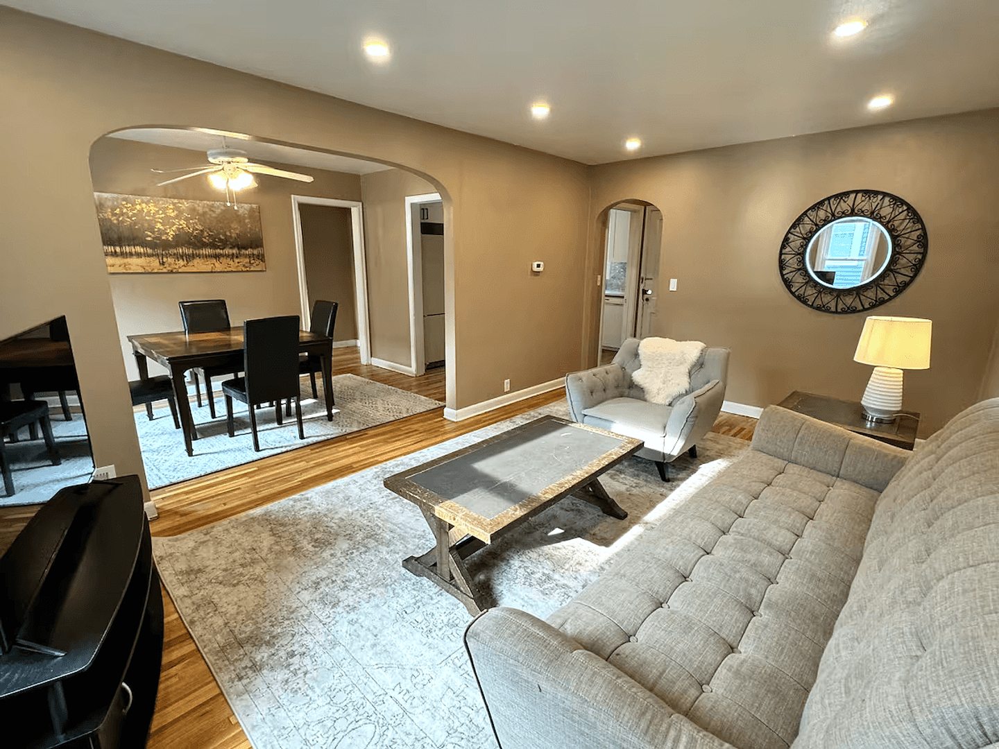 Kutzky Duplex furnished short-term rentals in Rochester, Minnesota