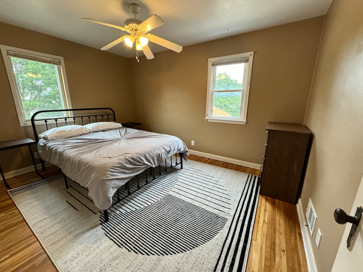 Upper home interior view 3
