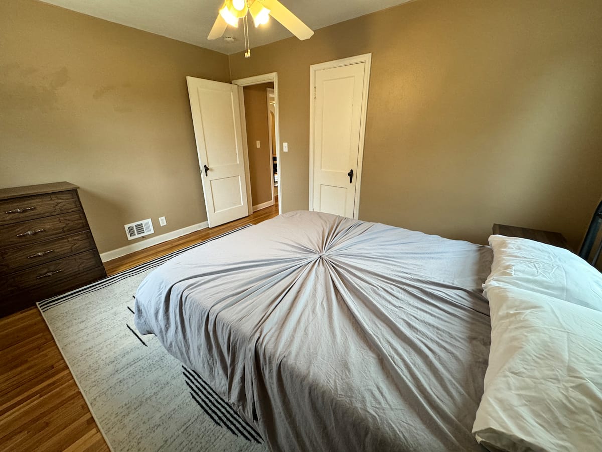 Upper home interior view 4